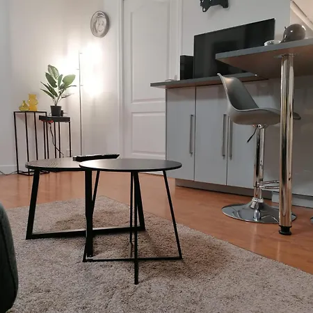 Modern Proche De Disneyland Et Paris Apartment *